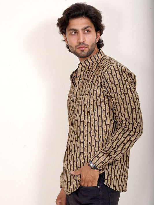Men’s Beige & Black Vertical Print Mandarin Collar Casual Shirt